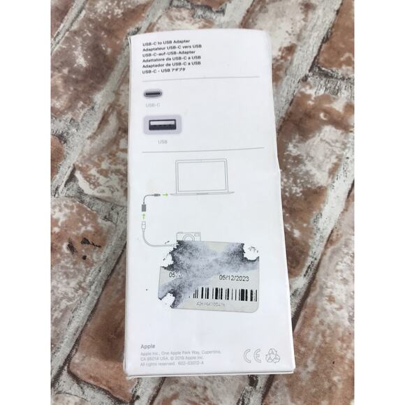 OEM Apple MJ1M2AM/A USB-C to USB Adapter OPEN BOX - Picture 2 of 4